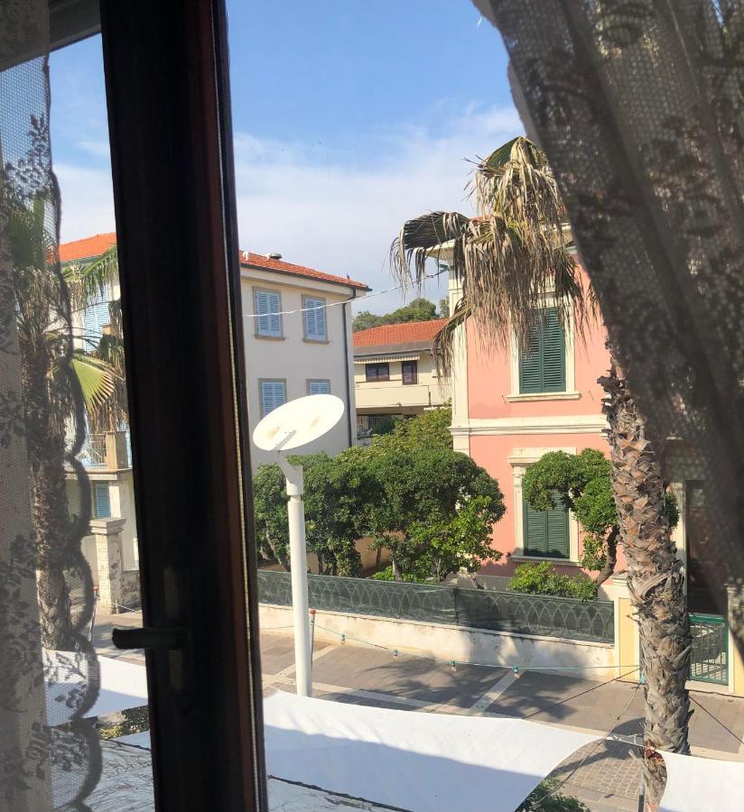 מרינה די צ'צ'ינה Hotel Aurora מראה חיצוני תמונה