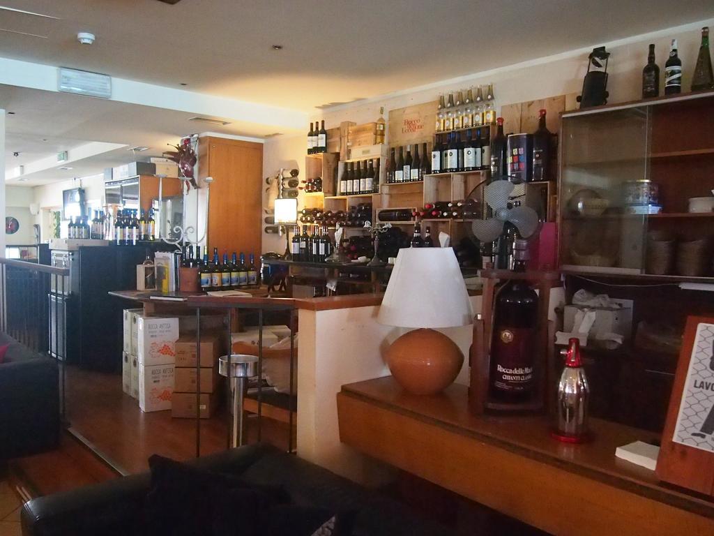 מרינה די צ'צ'ינה Hotel Aurora מראה חיצוני תמונה